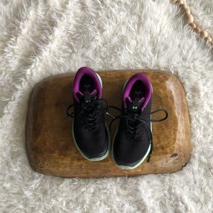 Under Armour Sneakers